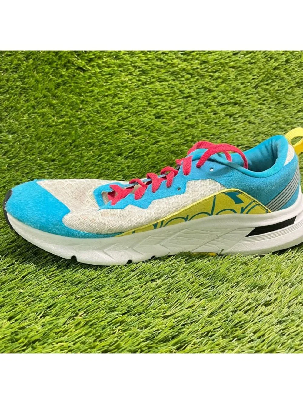 Diadora Mythos Blushield Volo Womens Size 10.5 Blue White Running Shoes Sneakers